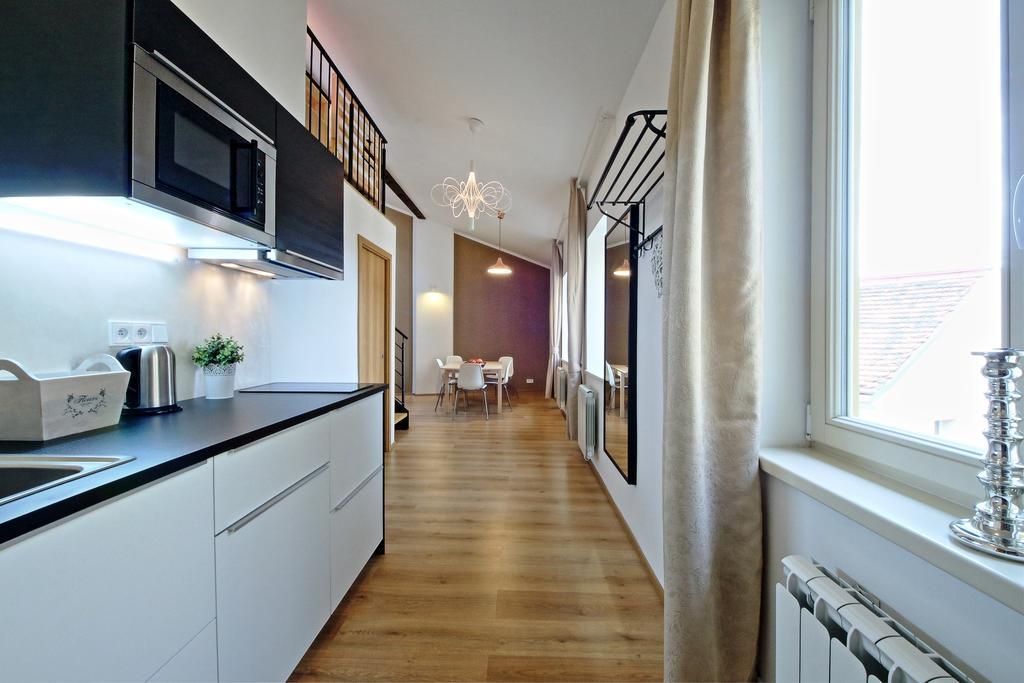 Nabo Apartments ปราก ภายนอก รูปภาพ