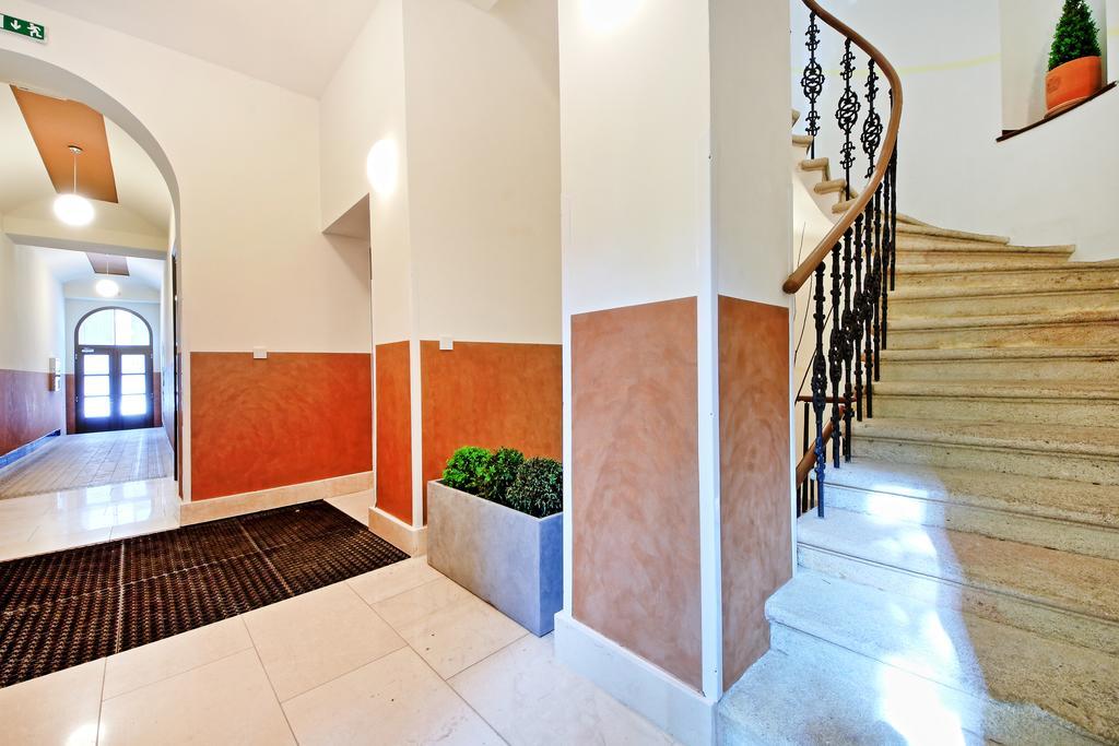 Nabo Apartments ปราก ภายนอก รูปภาพ