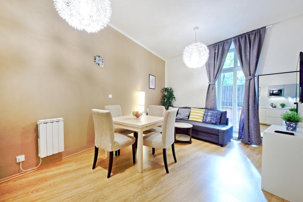 Nabo Apartments ปราก ภายนอก รูปภาพ